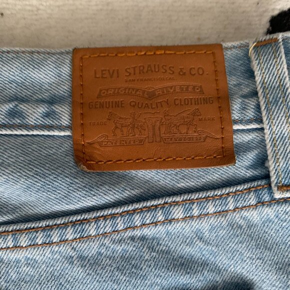 Levi's Icon Jean Skirt Size 29 Blue Distressed Denim Button Fly Casual Boho Mini - Picture 4 of 11